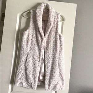Altar’d State faux fur, sleeveless vest. NWOT